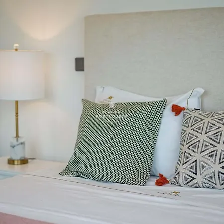 Terracos Do Mar - By Dalma Portuguesa * Cavacos